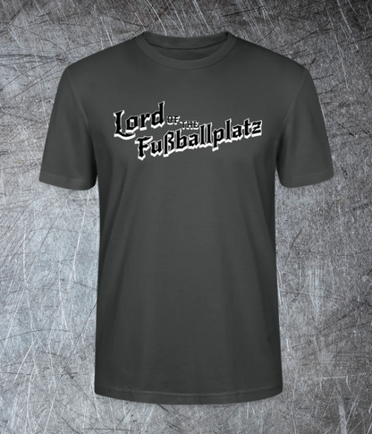 ⚽ Lord of the Fußballplatz – Der einzig wahre Herr der Kreisliga - Stanley/Stella Unisex T-Shirt CRAFTER